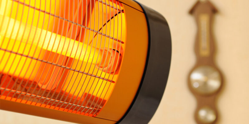 Deckenheizstrahler vs. Standheizstrahler: Was eignet sich besser?